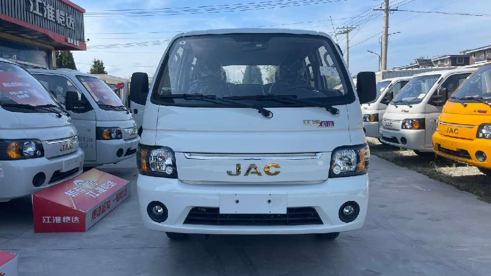 锐捷特动力+超宽车身+低平台货厢！恺达X6轿卡城配运输“有一套”