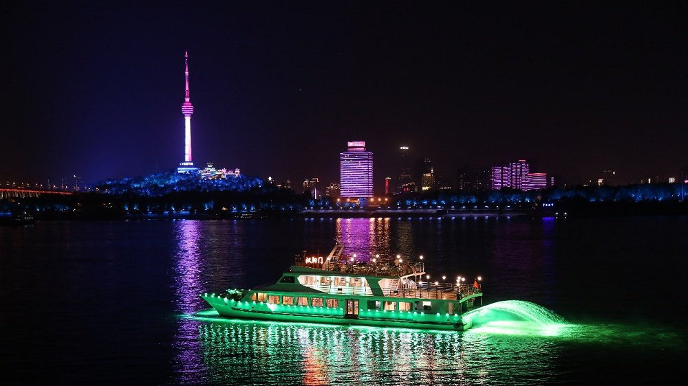 最新发现：湖州晚上玩的小巷子2024夜游全攻略：实测推荐与安全贴士