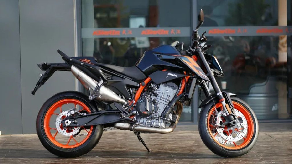 超级手术刀——KTM 890 Duke R到店实拍