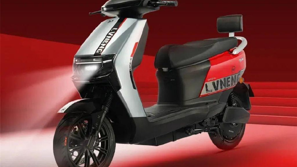 绿能、绿佳推出新电动车，续航远，爬坡力足，适合农村山路骑行