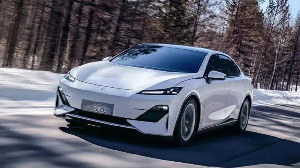 新能源车竞争加剧：长安深蓝涨价后，华为问界降价了？