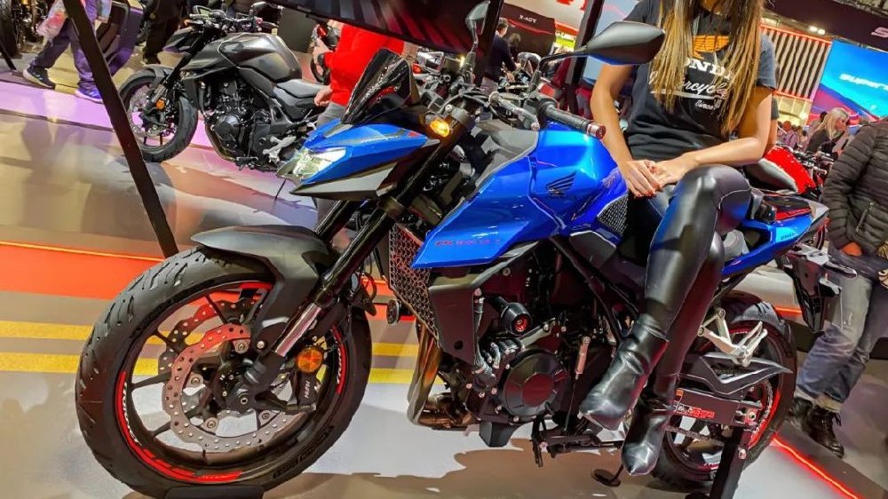 米兰车展丨本田750一年就“换头”，老头乐NC750迎来大升级