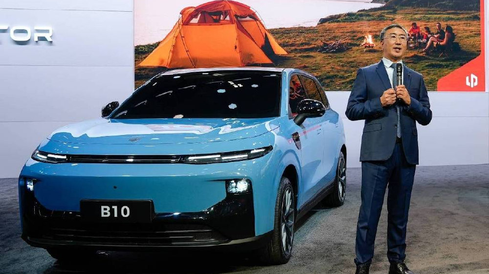 B10巴黎车展全球首发，零跑汽车加速探索“规模国际化”边界