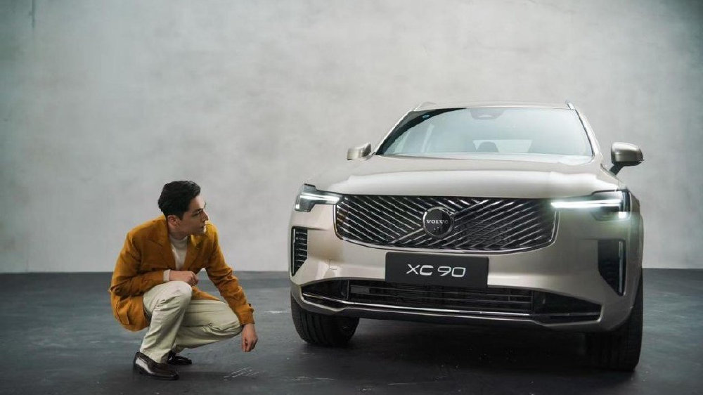 中产家庭买SUV，沃尔沃全新XC90 PK宝马X5，谁是更优解？