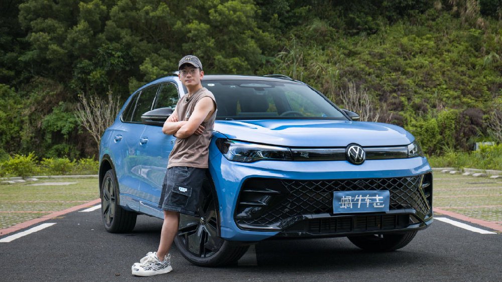 比国产SUV还便宜？大众途观L最低13.59万，出众款与Pro款如何选？