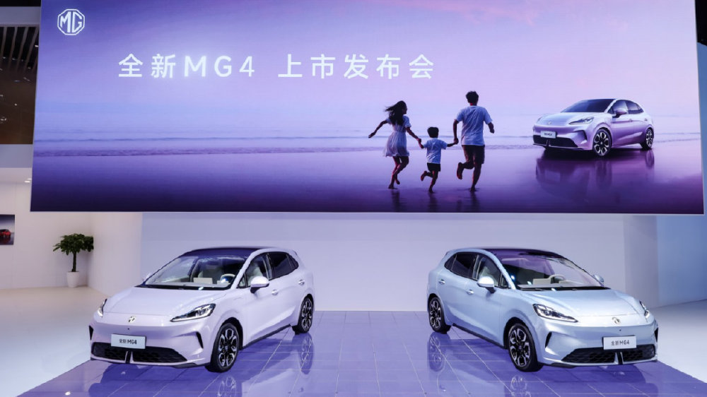 2025成都车展丨半固态杀入10万内！全新MG4让海豚星愿慌了？