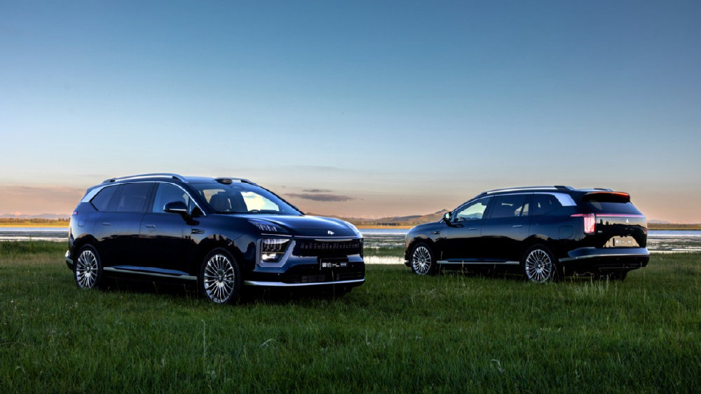 没搞错吧？纯电跑350公里，标配空悬和热石按摩，昊铂HL卖26.98万