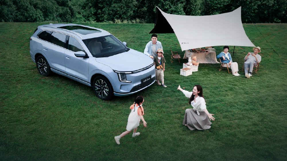 同级唯一电动七座+智能双冰箱！捷途山海L7 PLUS现车到店开启交付