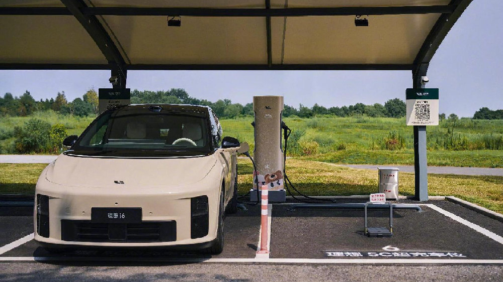 雷军“带货”的理想i6，帮李想打响纯电市场走量之战