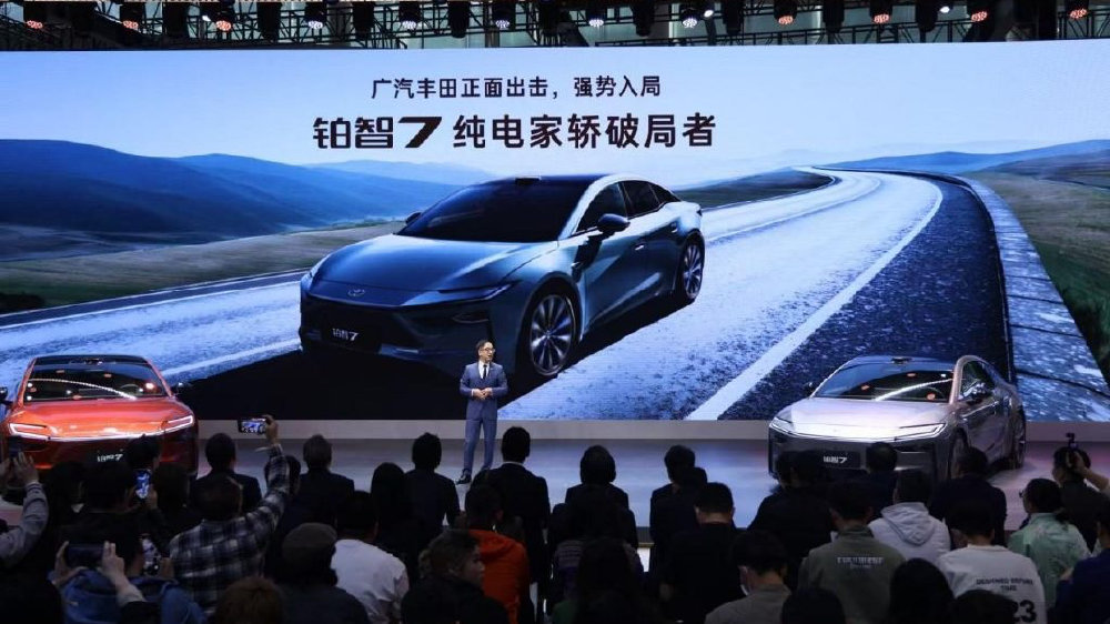 “豪华宣言”开道 铂智7强势入局20万级豪华纯电轿车主战场