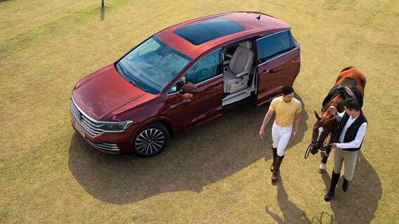 董事长陈虹亲自带货  “五与上汽有个约惠”助推销量翻番