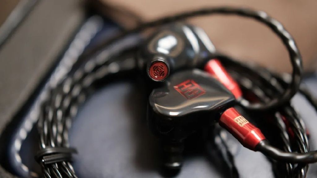 卖了十多年耳机的资深发烧友,第一次做耳机能做成啥样?休闲区蓝鸢梦想 - Www.slyday.coM 卖了十多年耳机的资深发烧友,第一次做耳机能做成啥样?休闲区蓝鸢梦想 - Www.slyday.coM