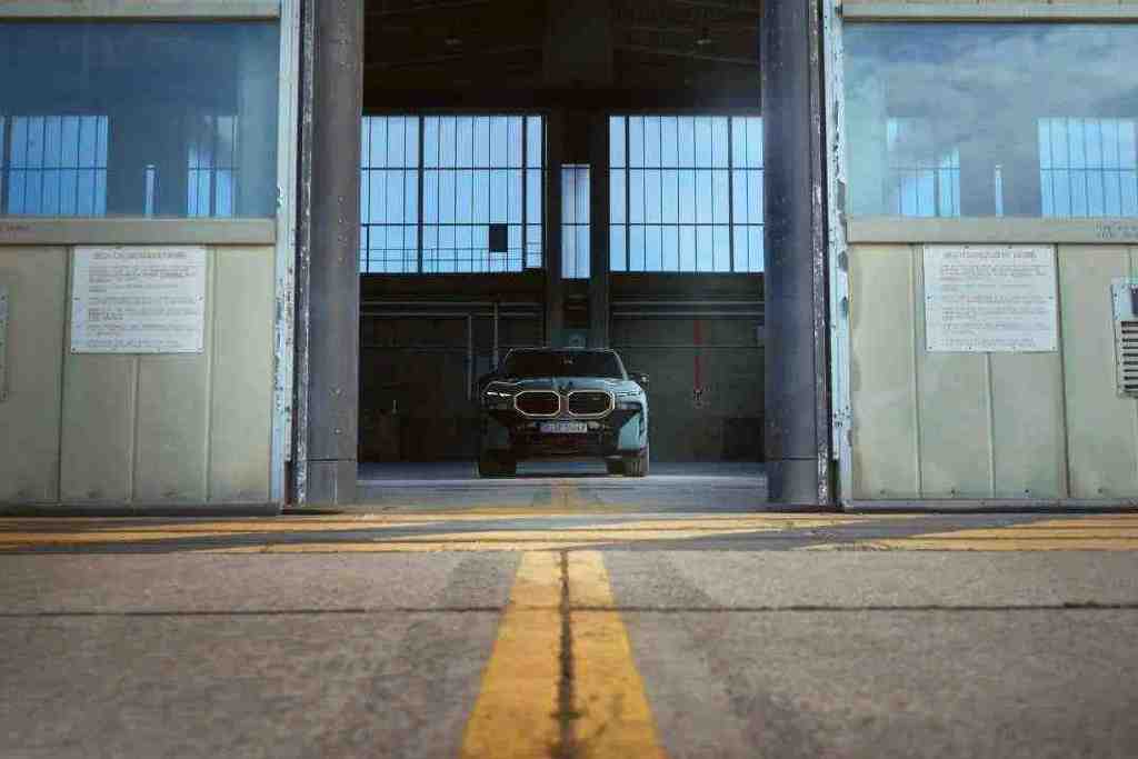 宝马来教你,什么才是500万内最好的SUV!休闲区蓝鸢梦想 - Www.slyday.coM 宝马来教你,什么才是500万内最好的SUV!休闲区蓝鸢梦想 - Www.slyday.coM