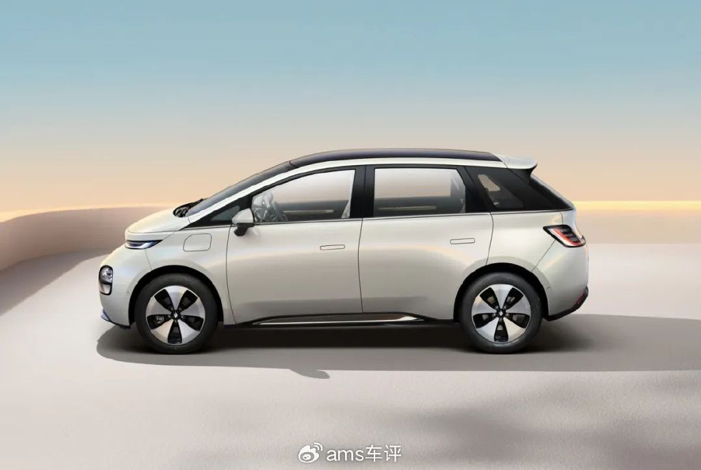 10万元出头就能“躺平”,纯电新来搅局者,没特点怎么行!