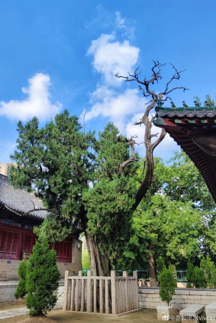 济南兴福寺:坐北朝南,现有两进院落