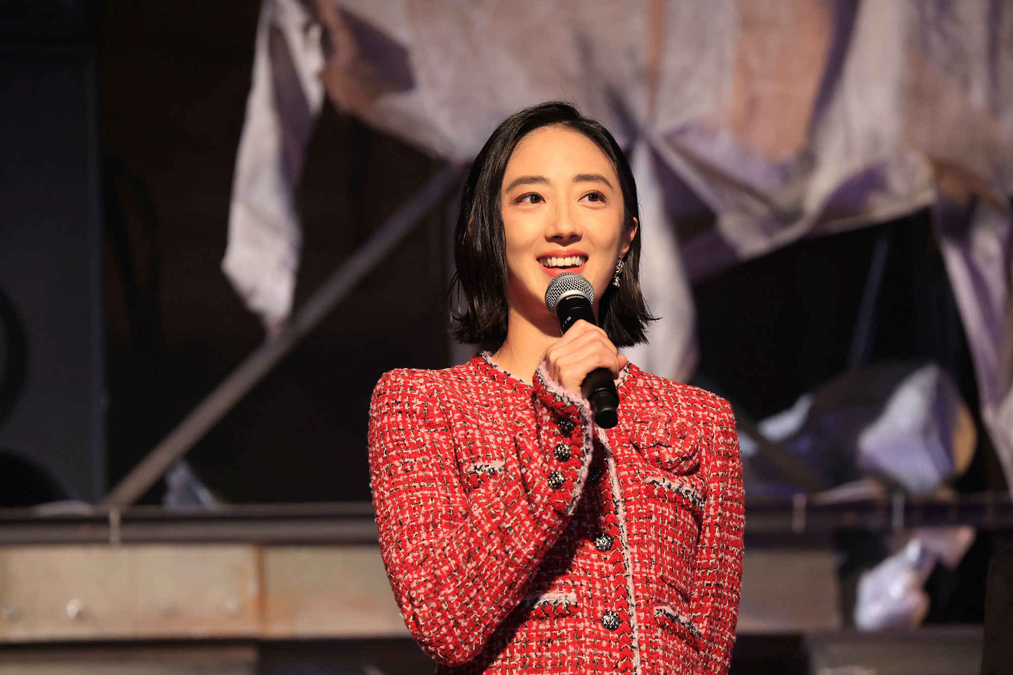 西岛秀俊桂纶镁东京亮相新片《亲爱的陌生人》见面会