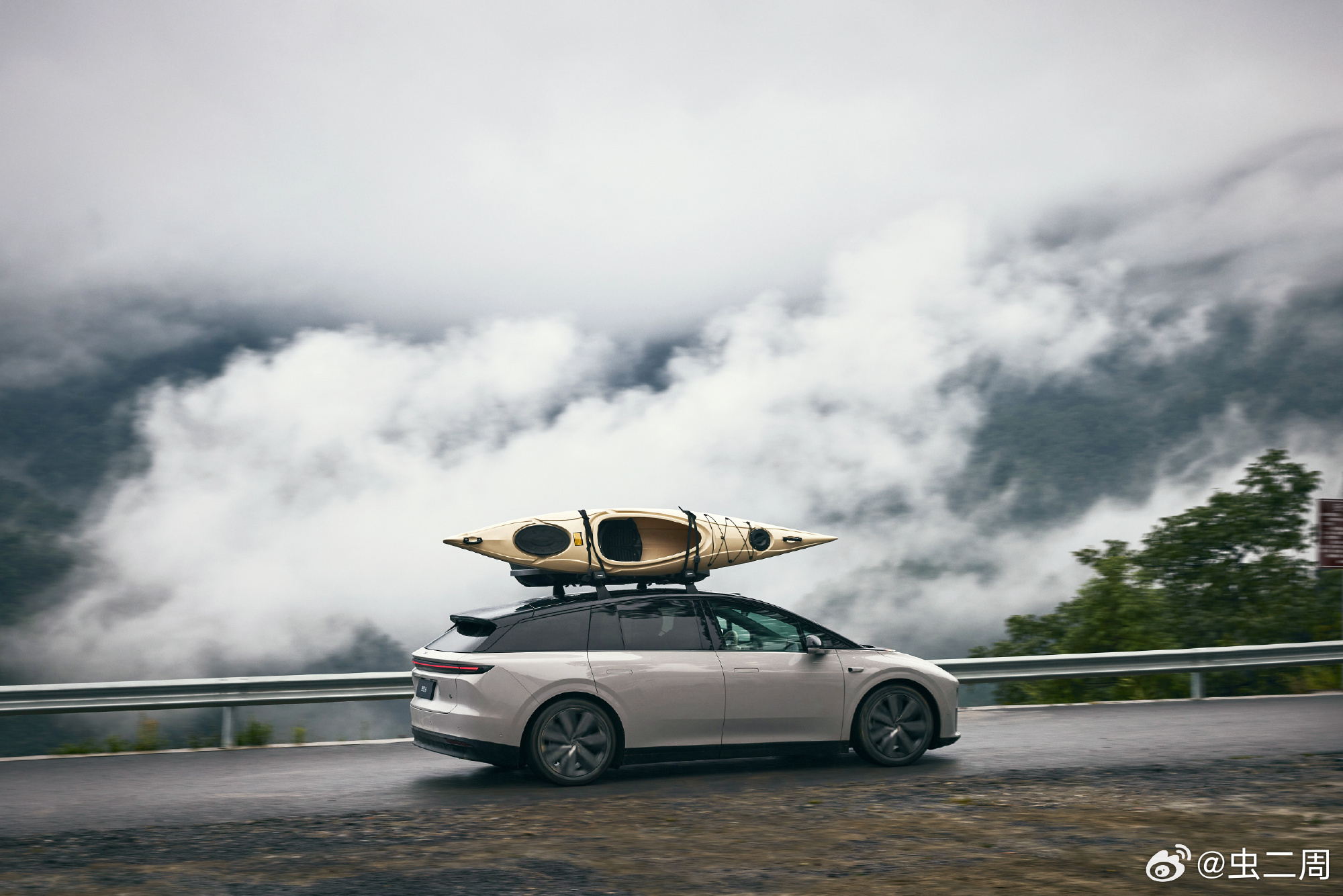 理想i6五座SUV定档9月26日发布