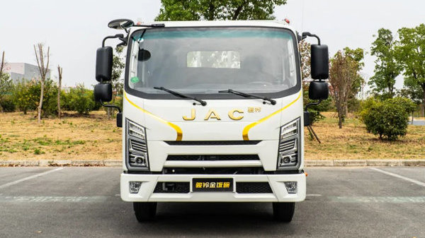 3款高端轻卡大横评 谁更香 | 卡车之友网