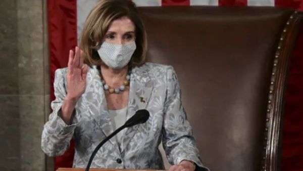 美国政坛权力最大的女人要退休了?佩洛西已被共和党人称为“跛脚议长”休闲区蓝鸢梦想 - Www.slyday.coM 美国政坛权力最大的女人要退休了?佩洛西已被共和党人称为“跛脚议长”休闲区蓝鸢梦想 - Www.slyday.coM