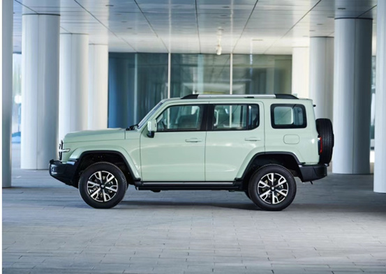 15-30万元预算,两款自主品牌硬派越野车,你更喜欢哪辆?