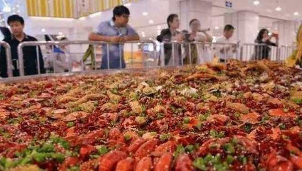 常州海鲜自助排名_15元吃海鲜自助!到场的都说不虚此行!网友:错过了好