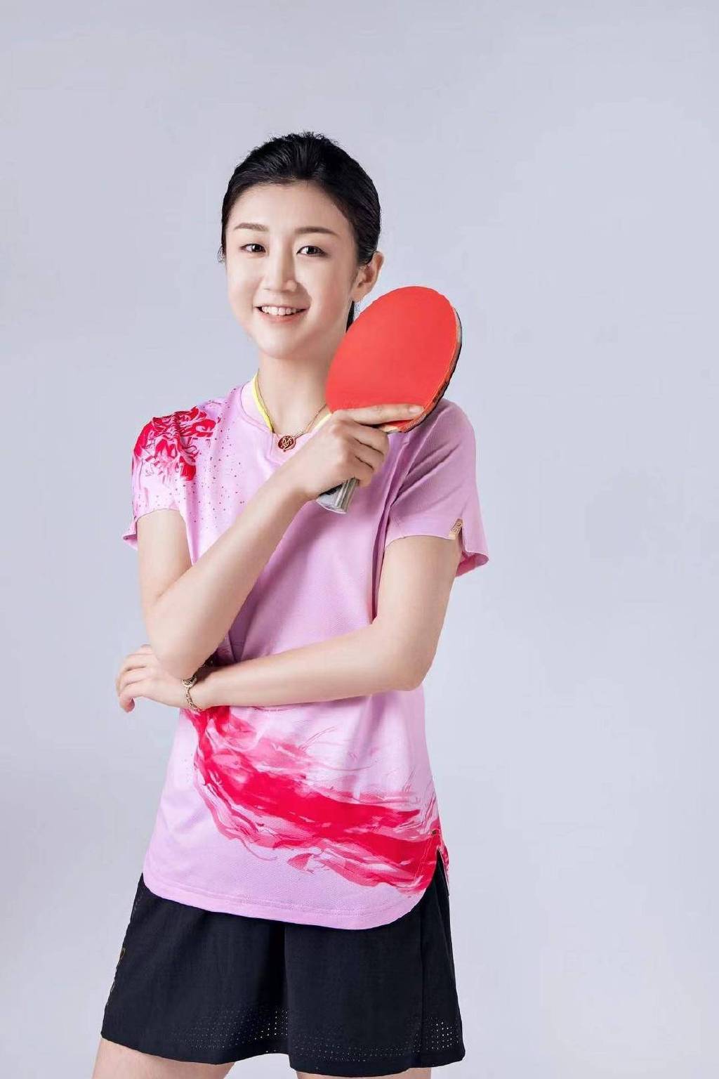 陈梦拿到单项世界冠军的数量，在历届国乒一姐中排在倒数第一！_女单_女双_世乒赛