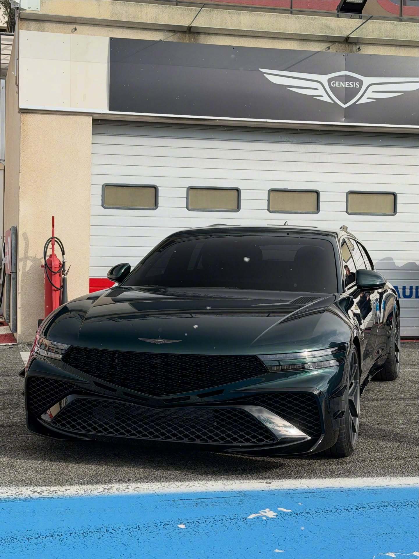 捷尼赛思G90 Wingback猎装版， D级车的猎装版少见，很帅！