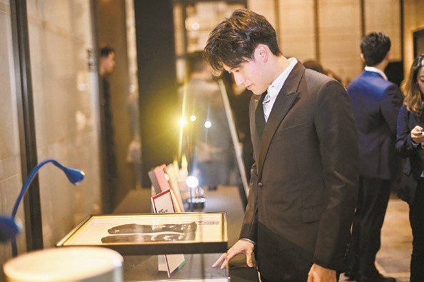 这场爱与勇气的聚会从未散场