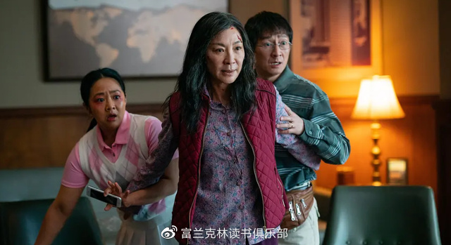 61岁获奥斯卡影史上首位华裔影后，杨紫琼的成名史，和她背后的故事休闲区蓝鸢梦想 - Www.slyday.coM