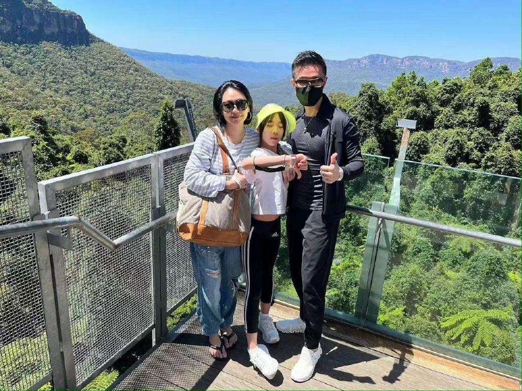 小S春节和老公小女儿澳洲旅游,网友曝疑似许雅钧要扶正小三信息