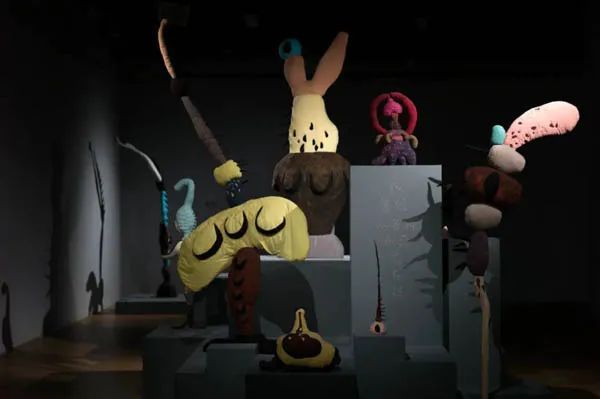 有可能是一份礼物——张天幕作品展在壹美术馆开展休闲区蓝鸢梦想 - Www.slyday.coM 有可能是一份礼物——张天幕作品展在壹美术馆开展休闲区蓝鸢梦想 - Www.slyday.coM