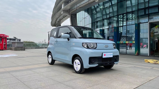 不到3万起就能买、宏光MINIEV真对手,QQ冰淇淋选哪款?休闲区蓝鸢梦想 - Www.slyday.coM 不到3万起就能买、宏光MINIEV真对手,QQ冰淇淋选哪款?休闲区蓝鸢梦想 - Www.slyday.coM