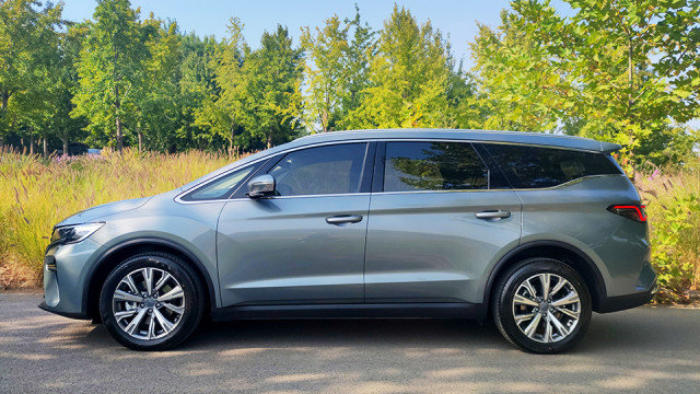 价格不变,更大更省油的吉利嘉际L对比传祺M6如何?