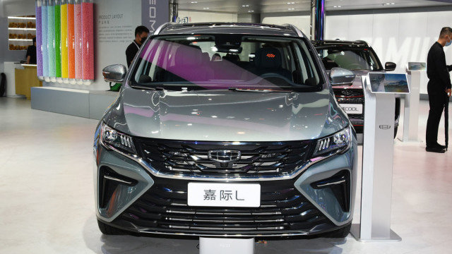 价格不变,更大更省油的吉利嘉际L对比传祺M6如何?