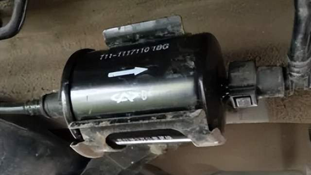 精准把握汽车保养周期，延长爱车使用寿命。