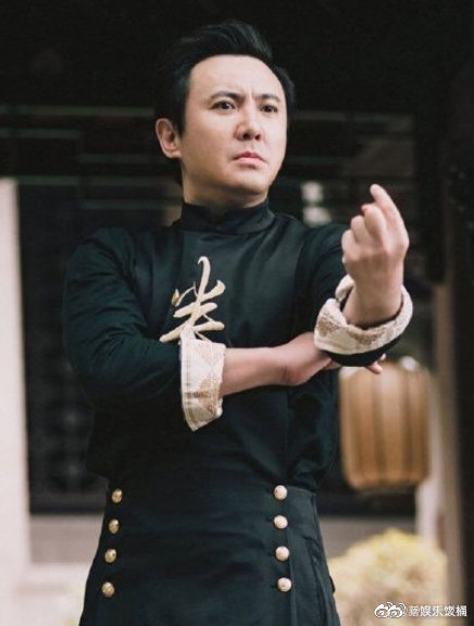 杨洋新综艺模仿沈腾经典表情包你过来啊