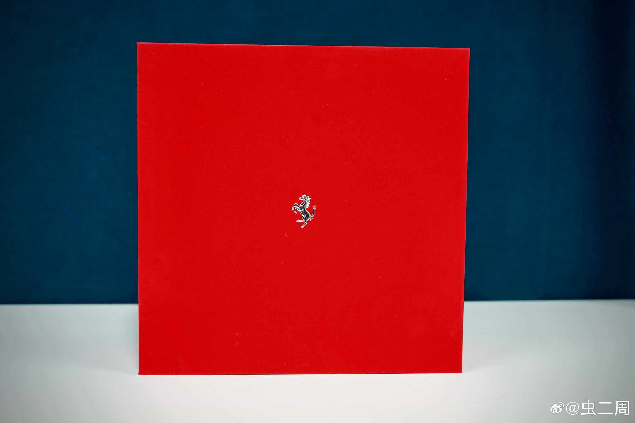 法拉利新年礼盒到了 年味又浓了不少 新的一年，马到成功！