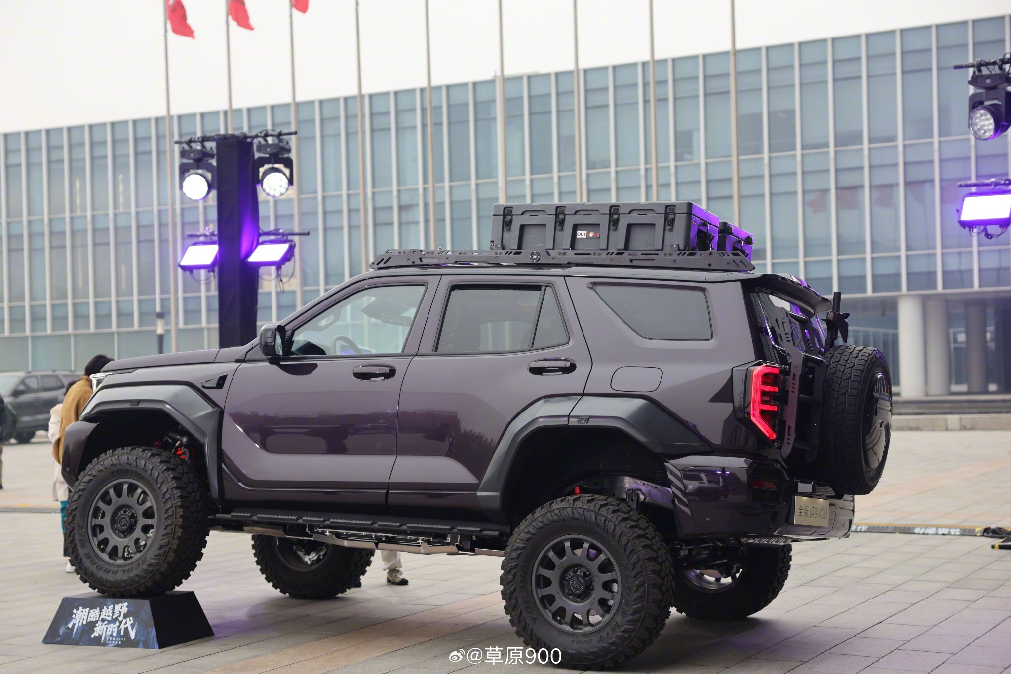 长城坦克400广州车展亮相，魏建军出席发布会