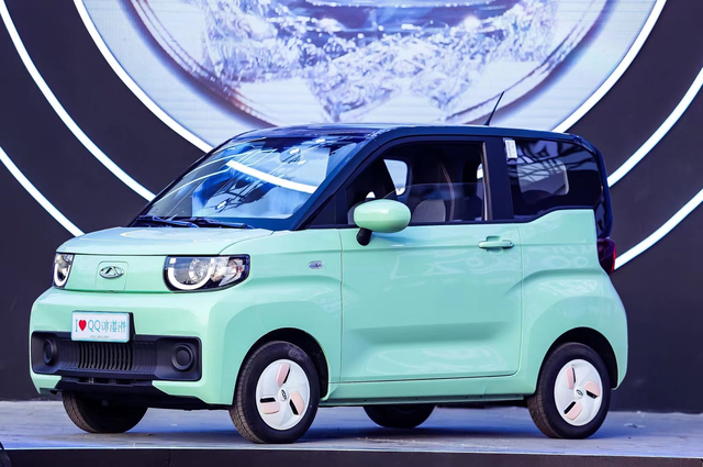 不到3万起就能买、宏光MINIEV真对手,QQ冰淇淋选哪款?休闲区蓝鸢梦想 - Www.slyday.coM 不到3万起就能买、宏光MINIEV真对手,QQ冰淇淋选哪款?休闲区蓝鸢梦想 - Www.slyday.coM