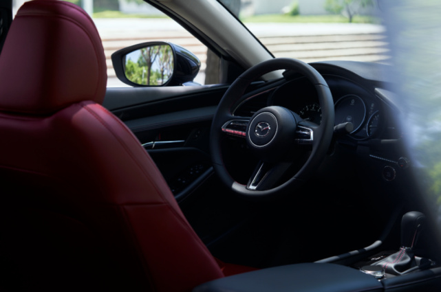 更加年轻化,长安马自达全新世代黑曜版双车正式上市休闲区蓝鸢梦想 - Www.slyday.coM 更加年轻化,长安马自达全新世代黑曜版双车正式上市休闲区蓝鸢梦想 - Www.slyday.coM