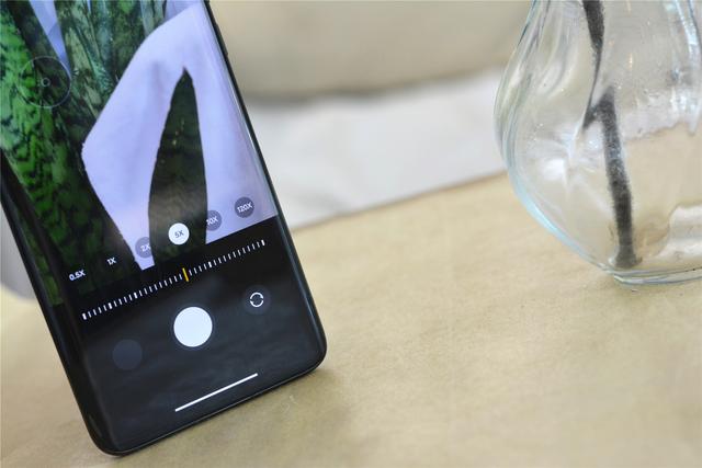 小米10至尊版多久充满电 b484-izeysaz9136173.jpg