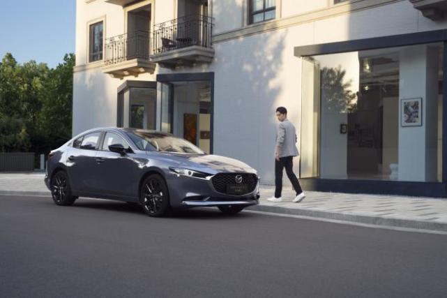 更加年轻化,长安马自达全新世代黑曜版双车正式上市休闲区蓝鸢梦想 - Www.slyday.coM 更加年轻化,长安马自达全新世代黑曜版双车正式上市休闲区蓝鸢梦想 - Www.slyday.coM