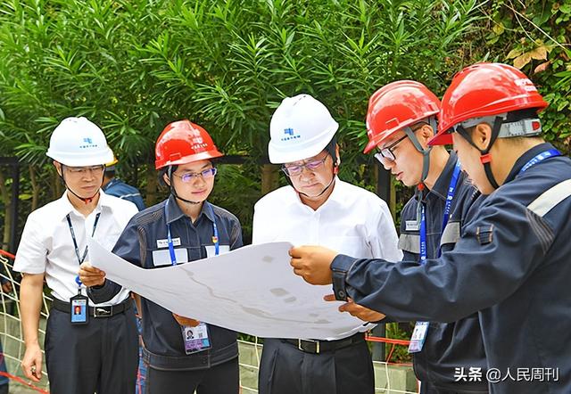 全面加快数字电网建设——访全国人大代表,南方电网广西电网公司党委书记、董事长揣小勇休闲区蓝鸢梦想 - Www.slyday.coM 全面加快数字电网建设——访全国人大代表,南方电网广西电网公司党委书记、董事长揣小勇休闲区蓝鸢梦想 - Www.slyday.coM