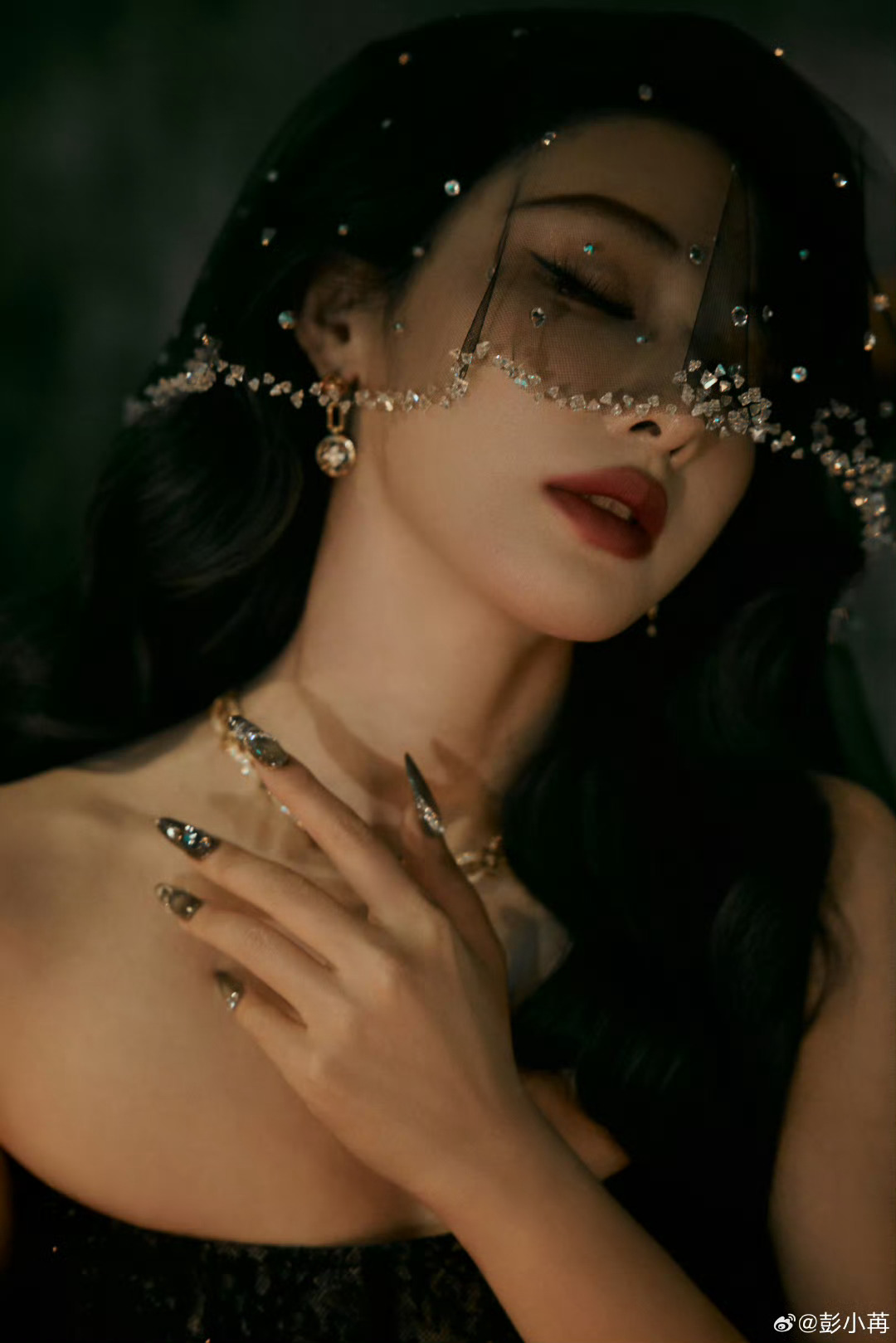 彭小苒大大方方承认恋情，比一些明星坦诚得多