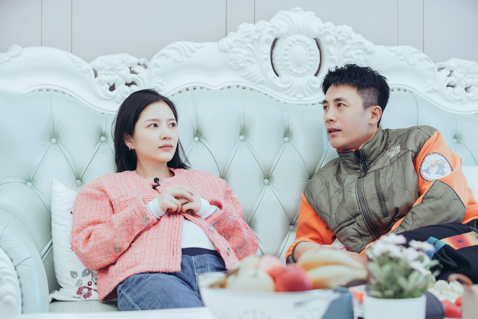 王灿进入孕晚期肚大如箩暖男杜淳帮老婆洗脚孕期泡脚好处多