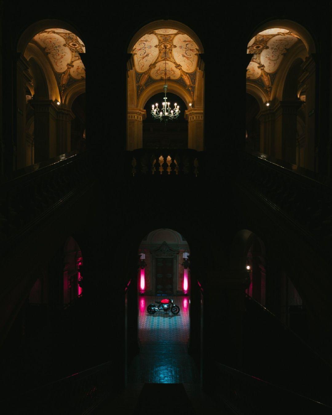 美图赏析丨全新宝马R20概念车，粉红色的猛兽，更纯粹机械设计