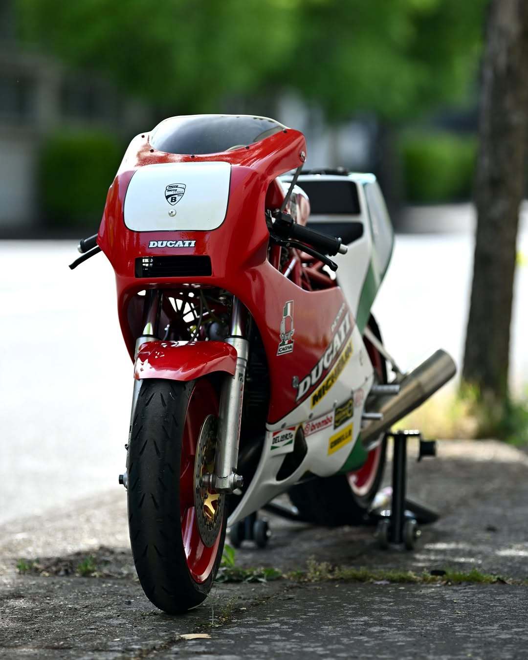 美图赏析丨复古机车党狂喜！40年前的杜卡迪颜值真高