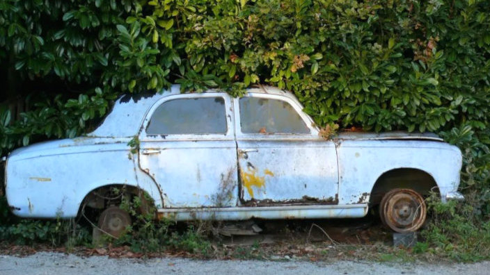 刹车失灵很可能是因为汽车生锈的影响？日常防锈很重要！