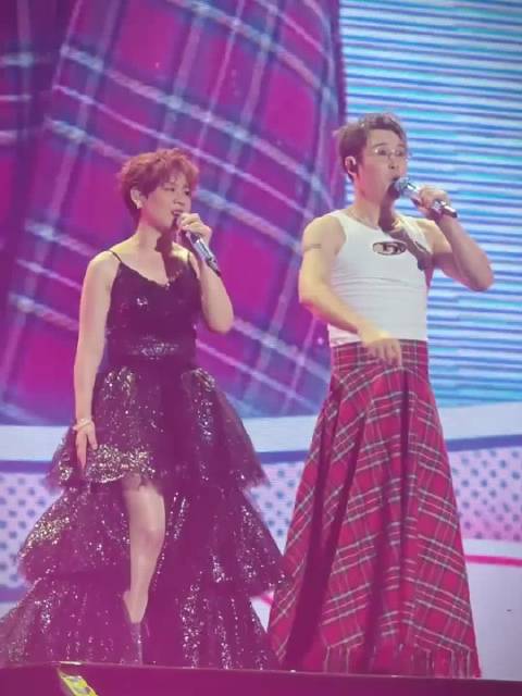 你别说，王嘉尔和郁可唯挺般配