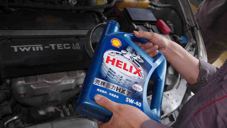 人人车小课堂丨廉价车要不要加全合成机油？